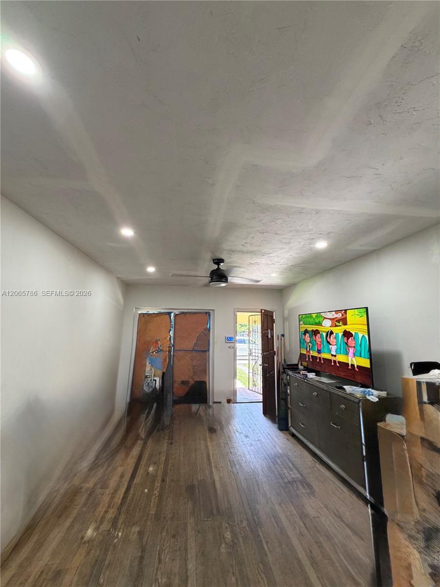 5525 NW 5th Ct, Miami FL 33127 photo 3