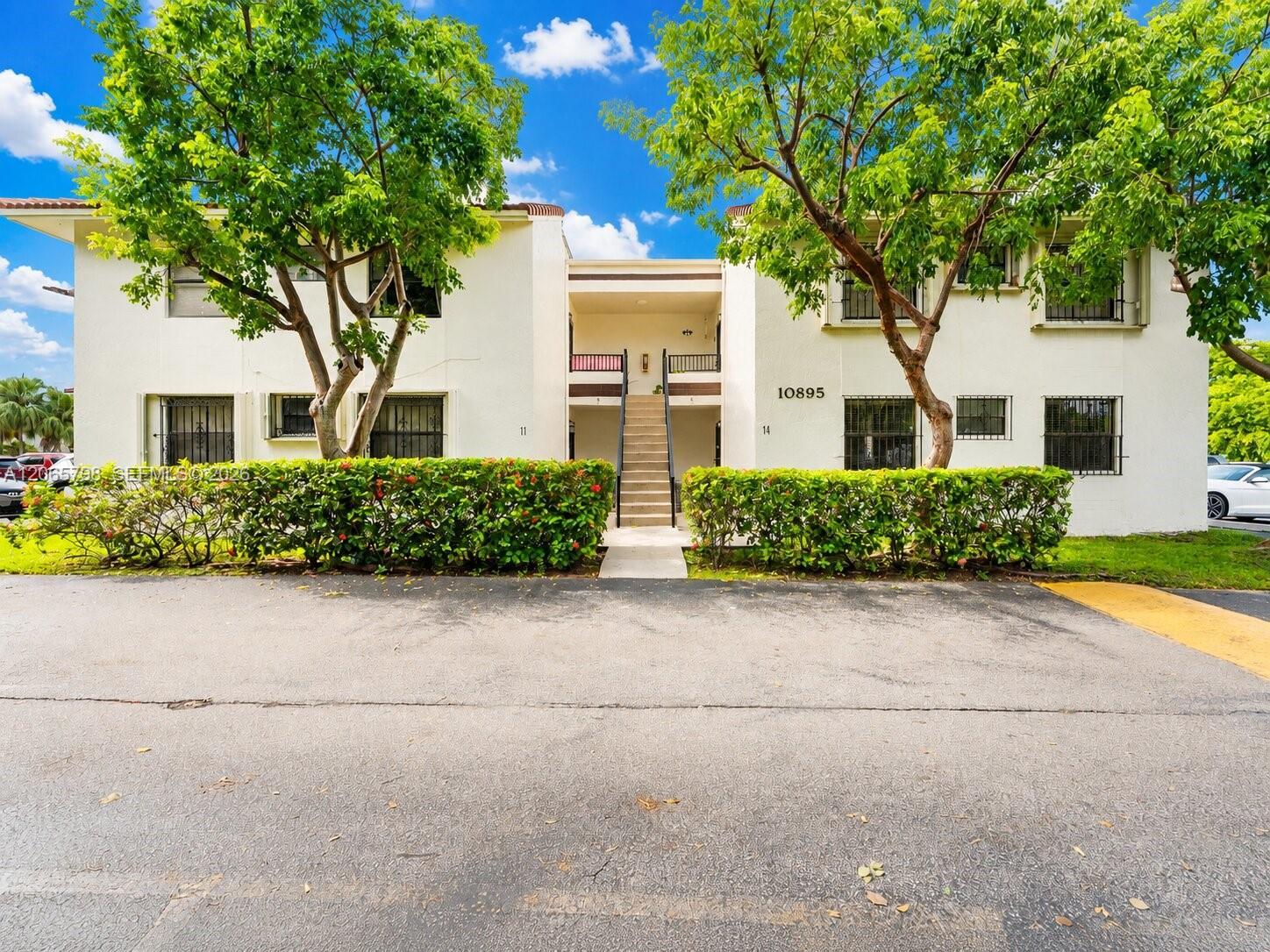 10895 NW 7th St # 28, Miami FL 33172