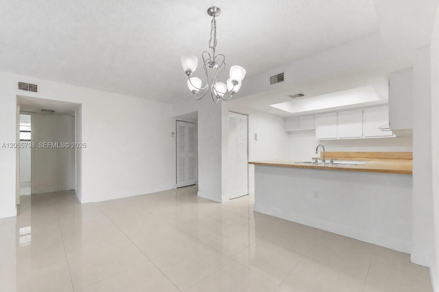 10895 NW 7th St # 28, Miami FL 33172 photo 4