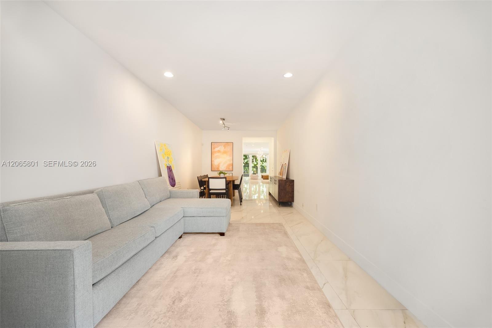 2938 Catalina St, Coconut Grove FL 33133 photo 2