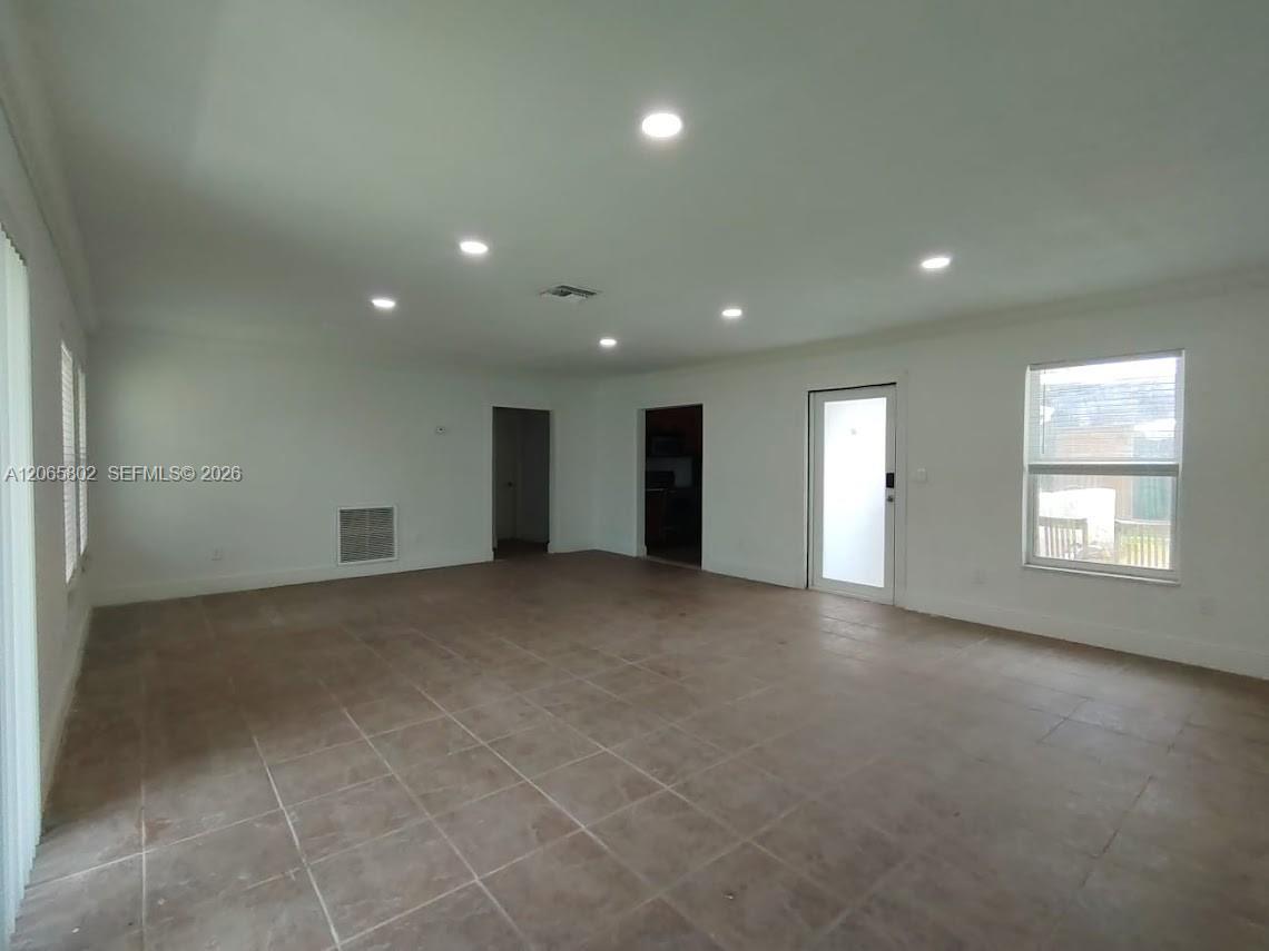 3141 N 73rd Ave, Hollywood FL 33024 photo 4