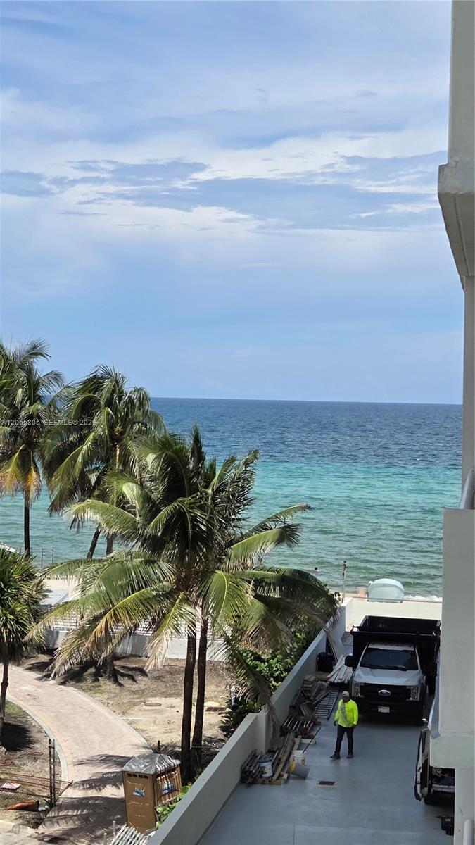 3725 S Ocean Dr # 409, Hollywood FL 33019