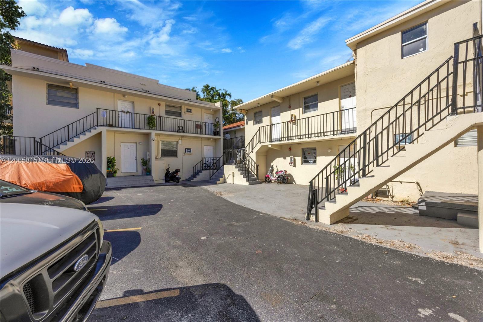 1362 SW 2nd St # 7, Miami FL 33135