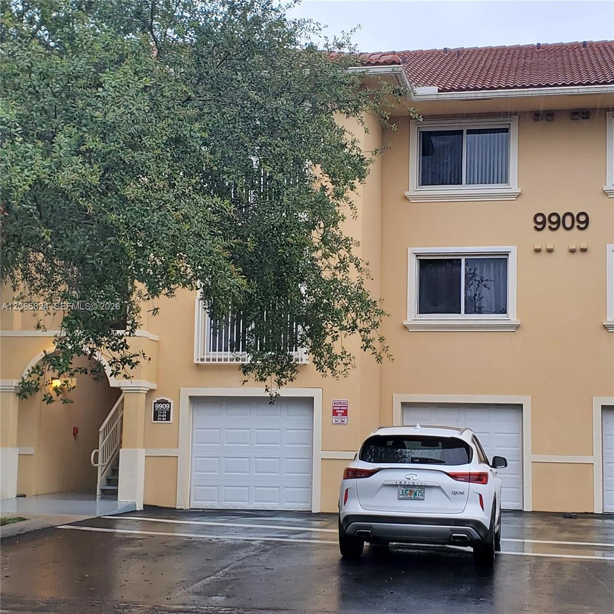 9909 Westwood Dr # 1, Tamarac FL 33321 photo 2