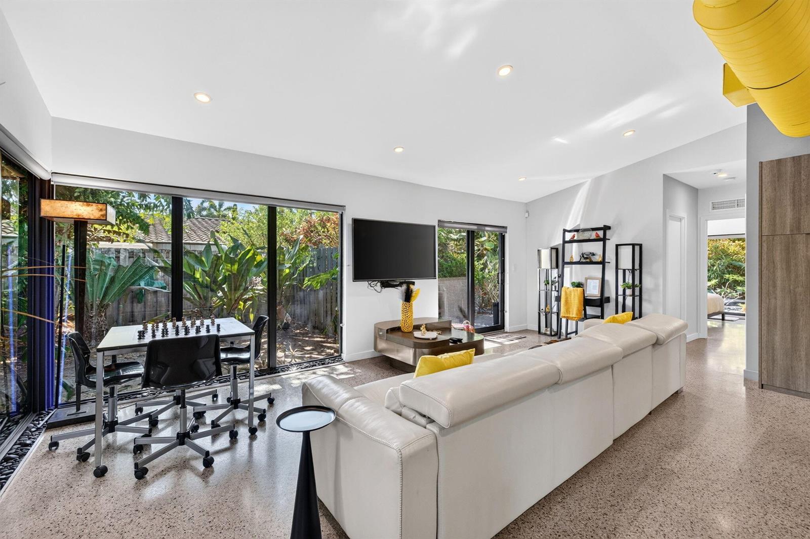 118 NE 16th Place, Fort Lauderdale FL 33305 photo 5