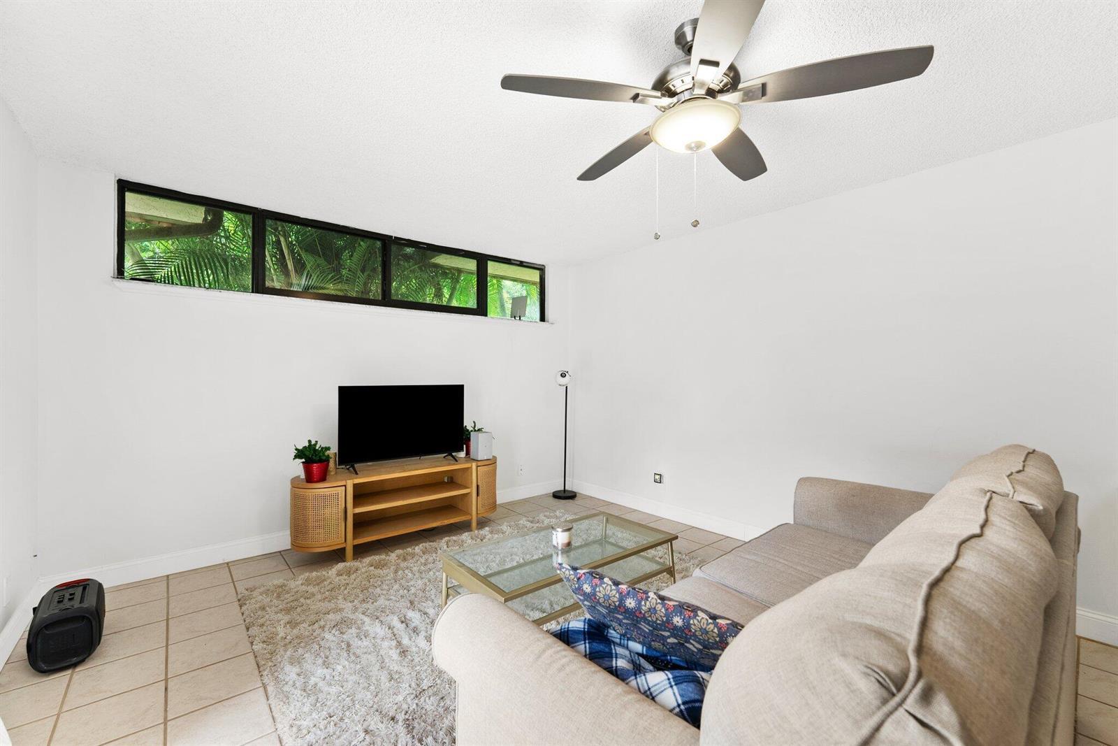 3874 VICTORIA Drive, West Palm Beach FL 33406 photo 3