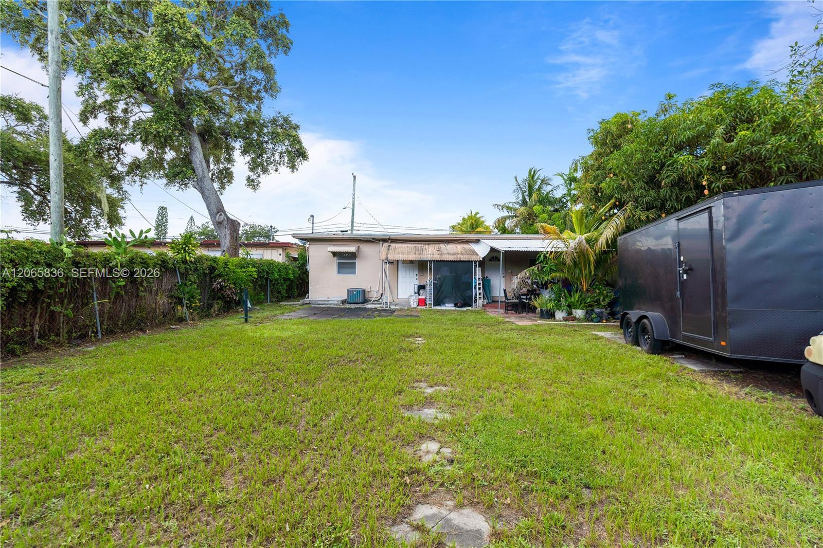 125 SE 2nd Ter, Hallandale Beach FL 33009 photo 3
