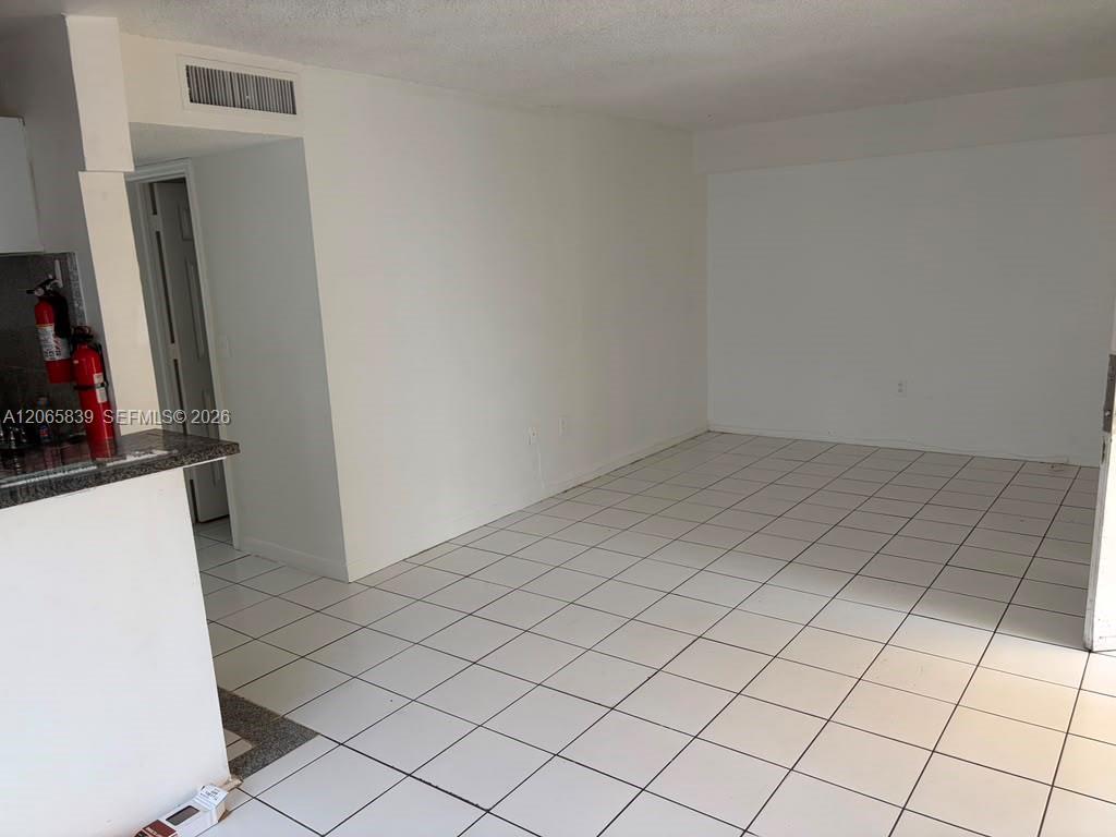 2138 SW 6th St # 102, Miami FL 33135 photo 2