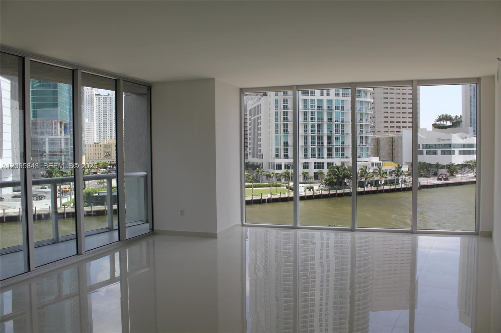 465 BRICKELL AV # 502, Miami FL 33131 photo 2