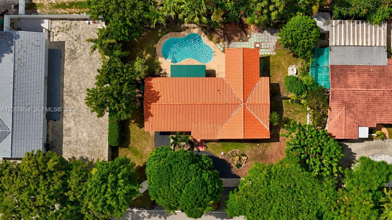 10710 SW 32nd St, Miami FL 33165 photo 3