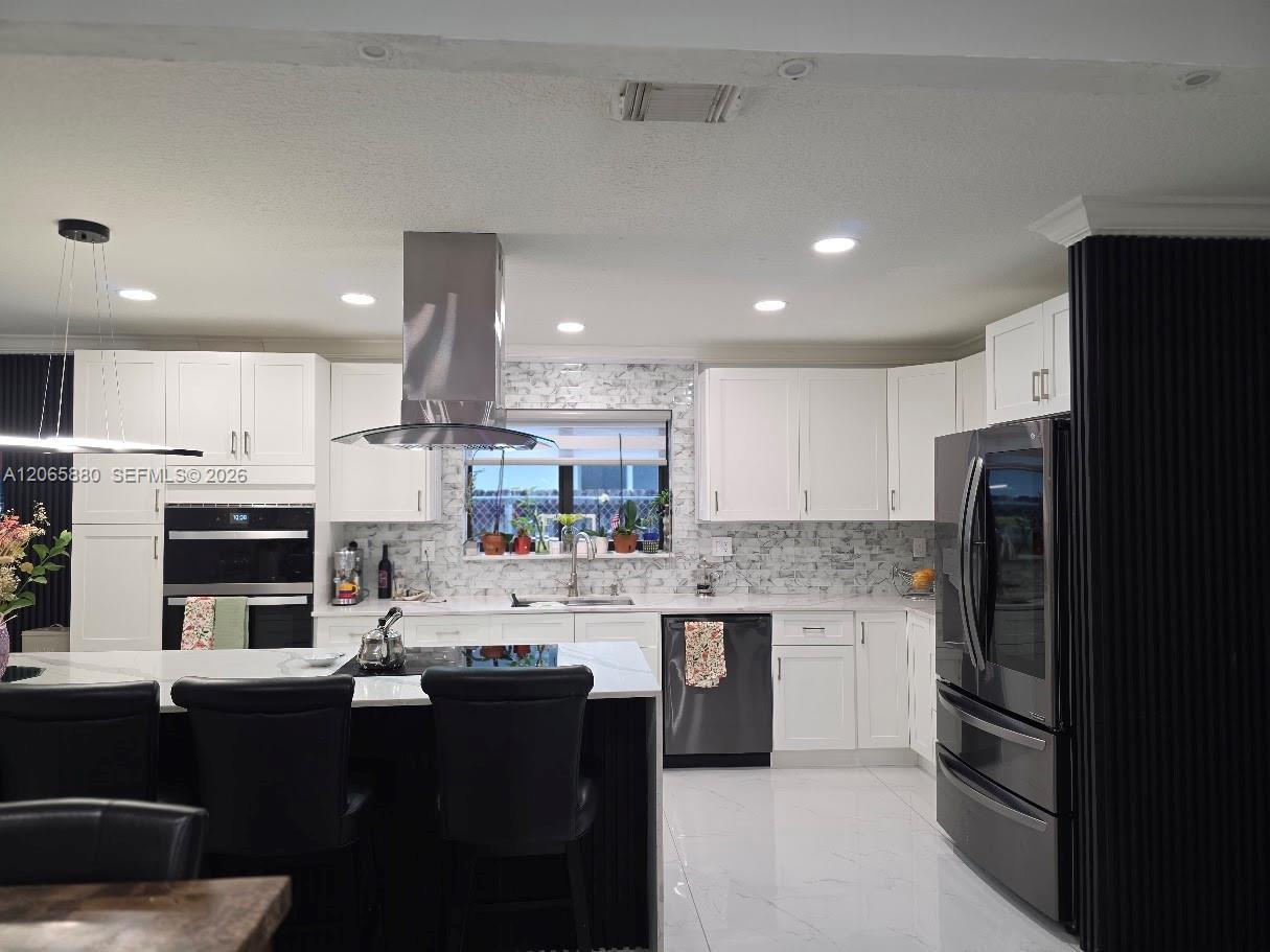 15101 SW 180th Ter, Miami FL 33187 photo 4