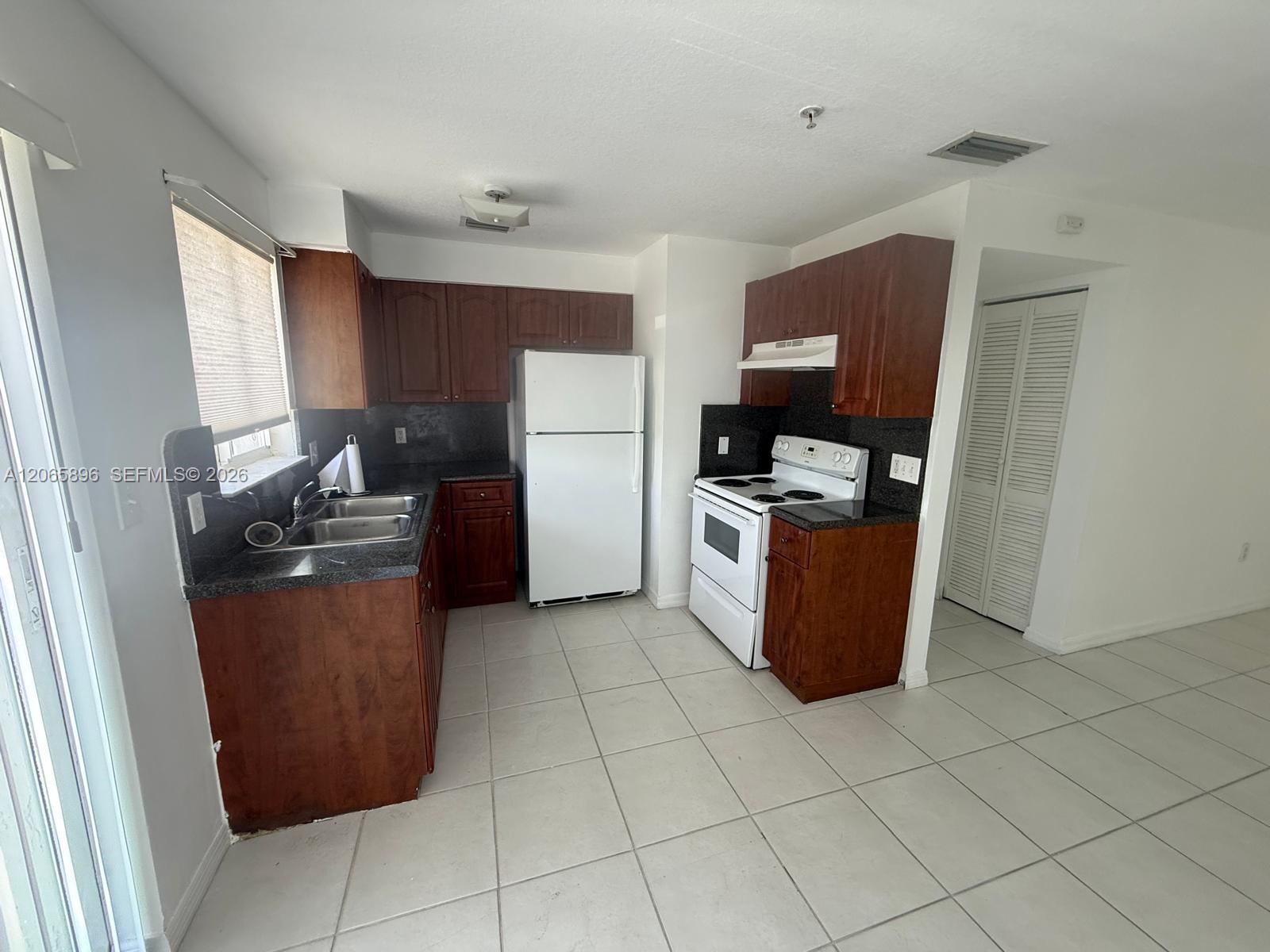 1453 SW 3 ST # 303, Miami FL 33135