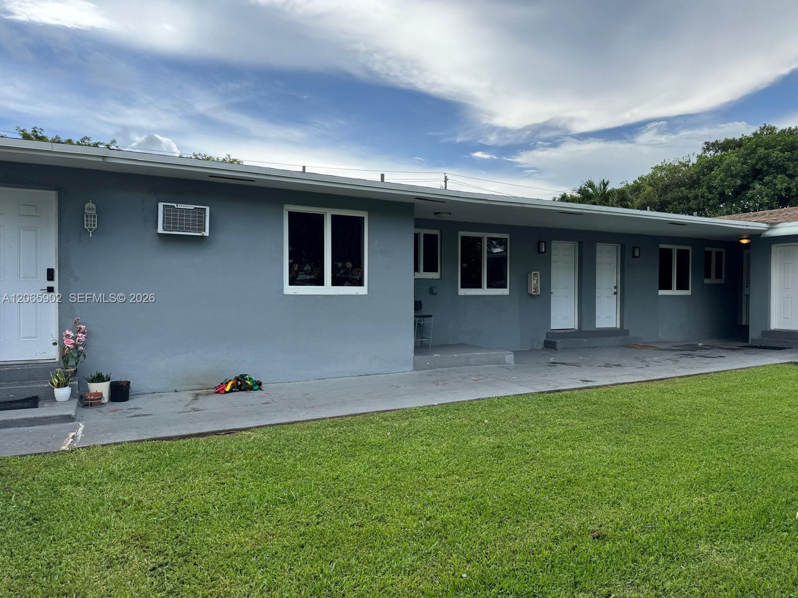 1864 NW 28th St # 5, Miami FL 33142 photo 4