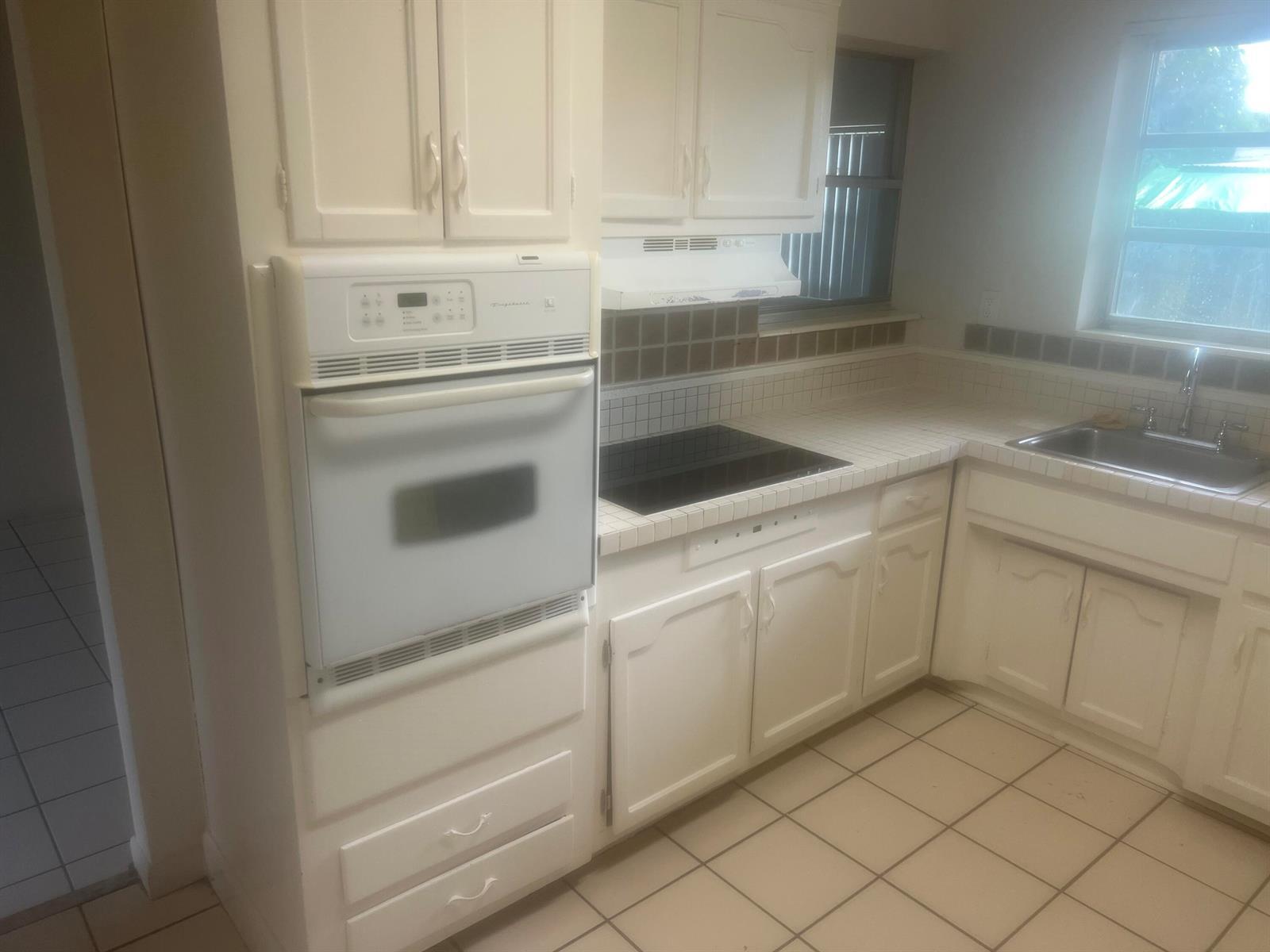 211 N 66TH Avenue, Hollywood FL 33024 photo 5