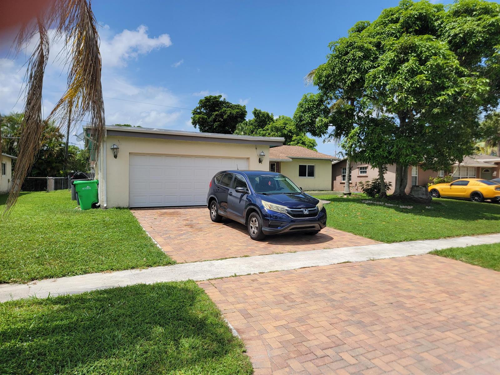 10641 NW 28TH Place, Sunrise FL 33322 photo 2