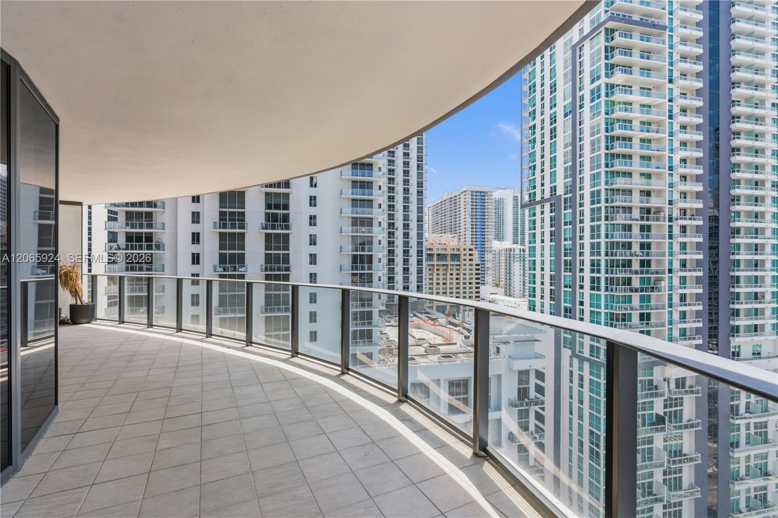 1000 Brickell Plz # 1902, Miami FL 33131 photo 2