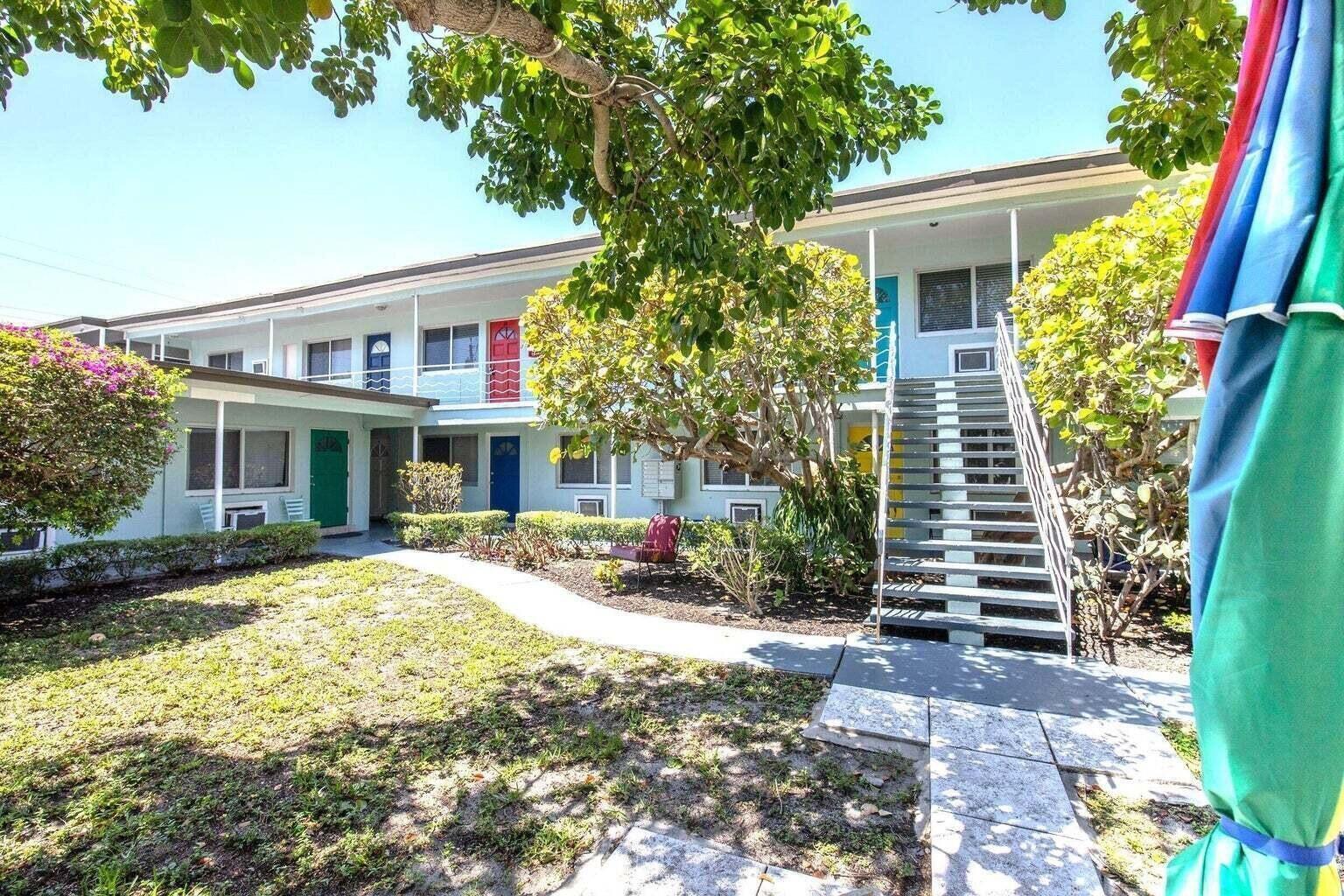 101 S Palmway Unit 11, FL 33460
