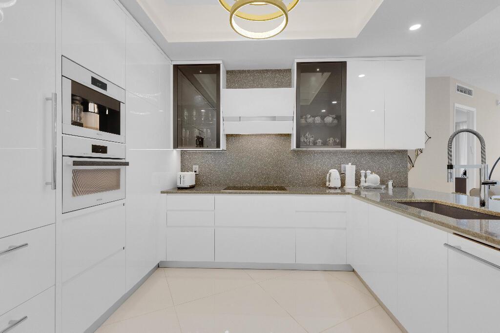 15811 COLLINS Avenue # 2207, Sunny Isles Beach FL 33160 photo 5