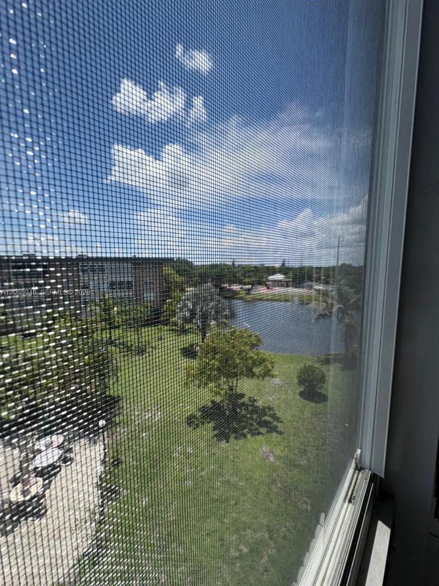 3091 NW 46th Ave # 407C, Lauderdale Lakes FL 33313 photo 2