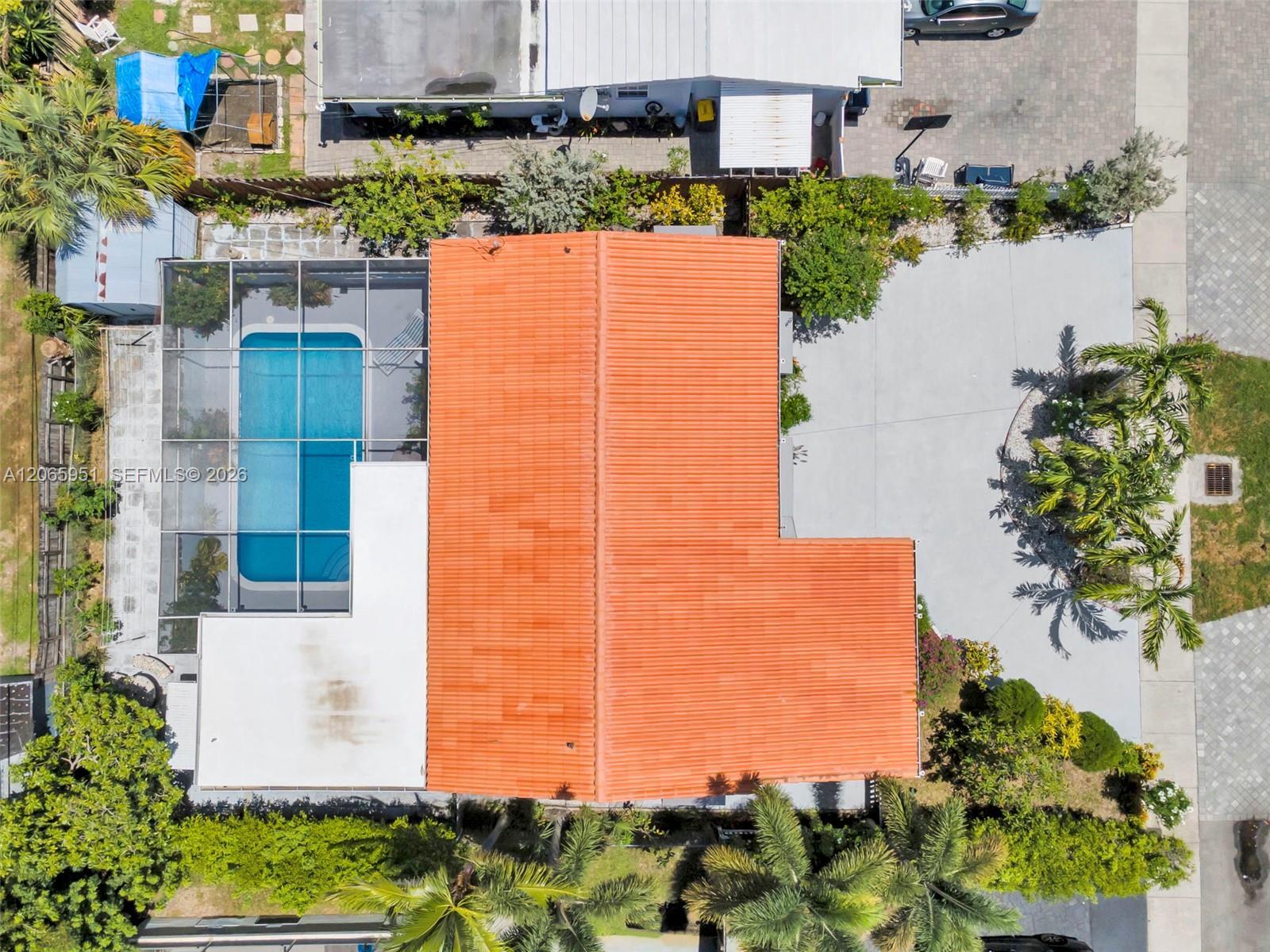 201 NE 57th Ct, Oakland Park FL 33334 photo 4