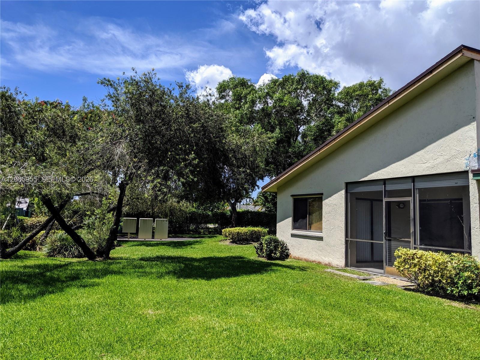 460 Lakeview Dr # 4, Weston FL 33326 photo 3