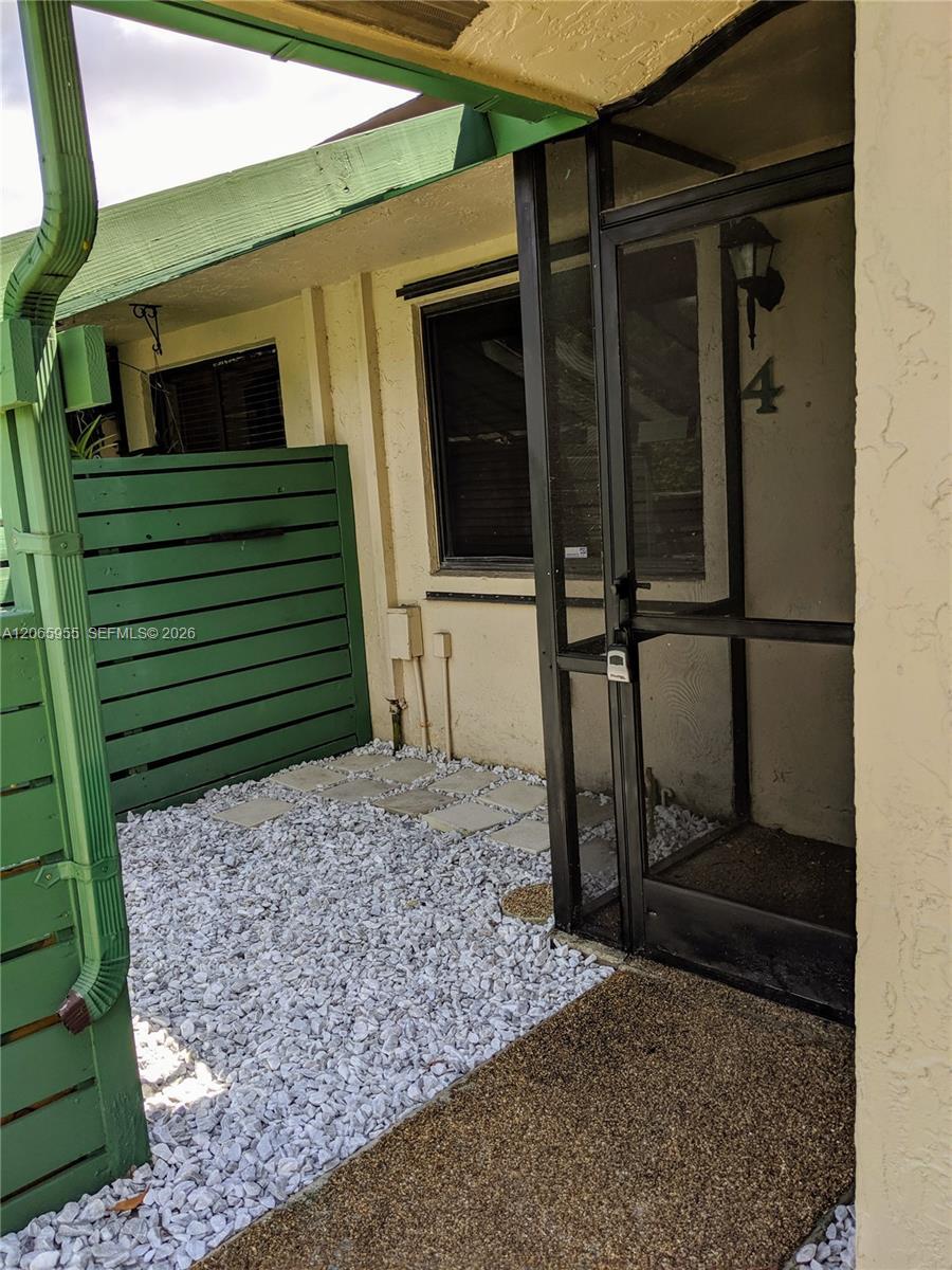 460 Lakeview Dr # 4, Weston FL 33326 photo 4