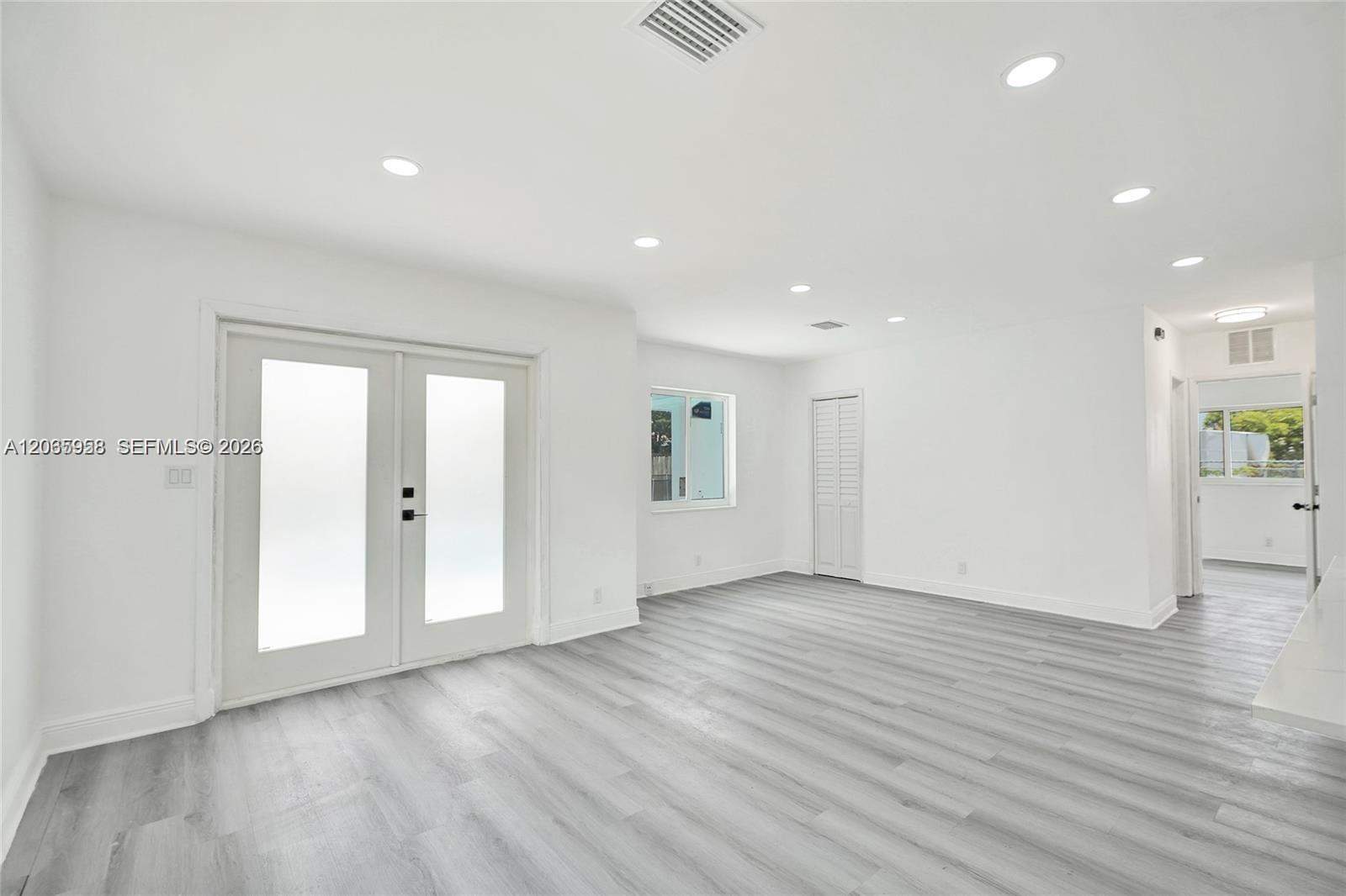 2343 NW 28th St # 1, Oakland Park FL 33311 photo 2