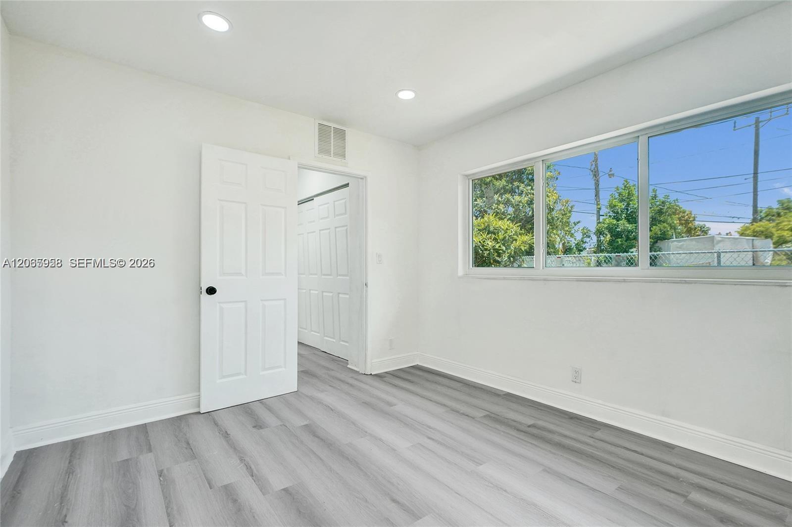 2343 NW 28th St # 1, Oakland Park FL 33311 photo 5