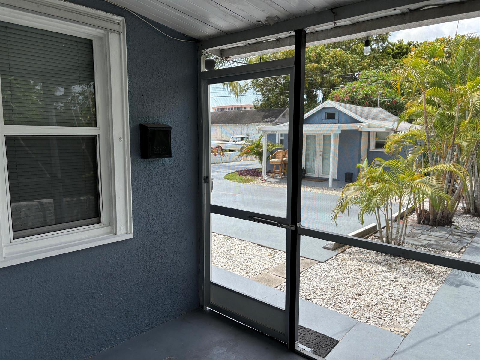 1912 ARTHUR Street # B, Hollywood FL 33020 photo 3