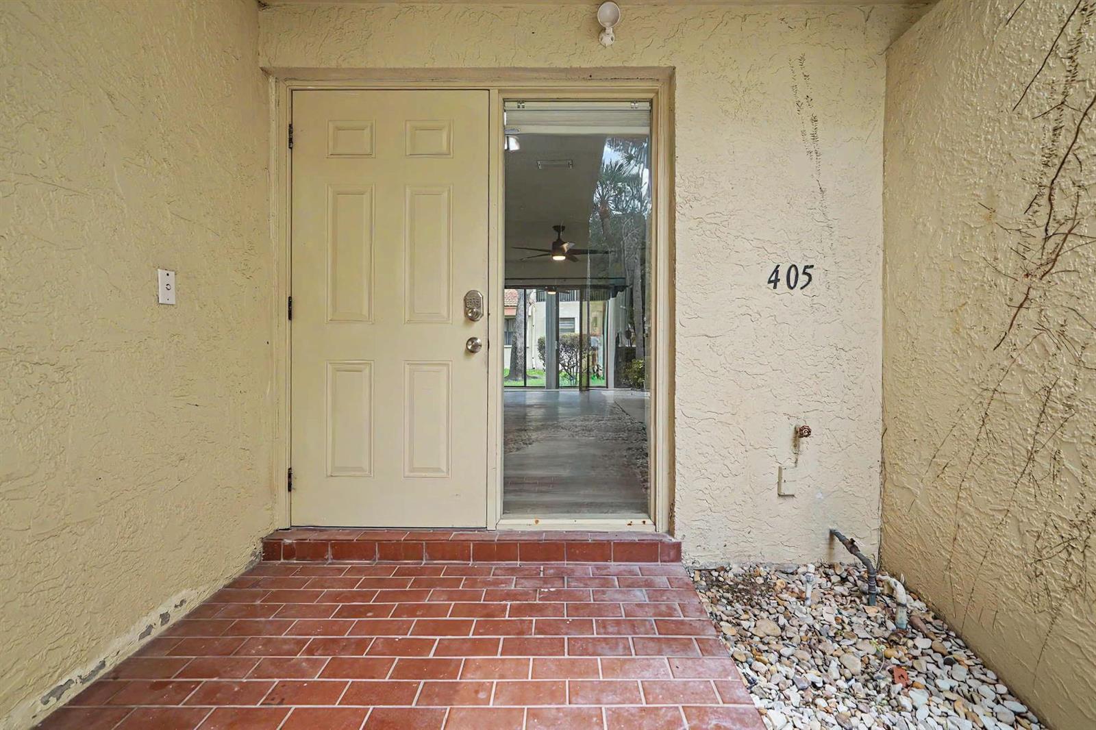 3405 Emerald Oaks Drive, Hollywood FL 33021 photo 5