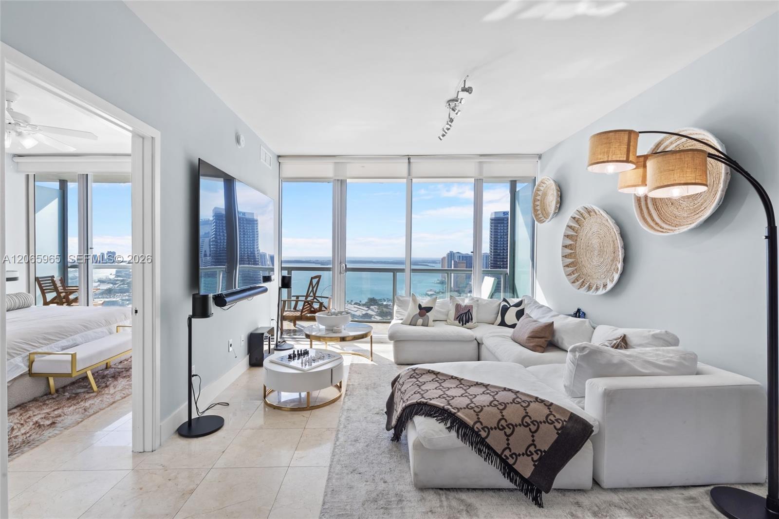 Miami, FL
