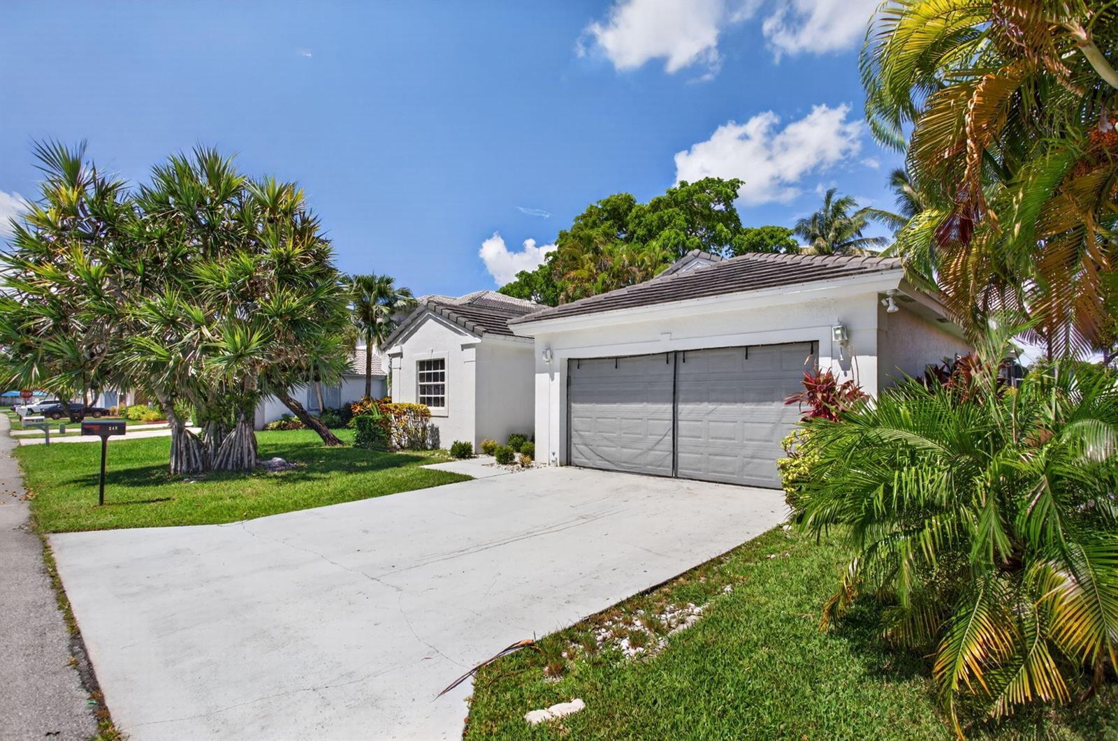 249 NW 48th Avenue, Deerfield Beach FL 33442 photo 2