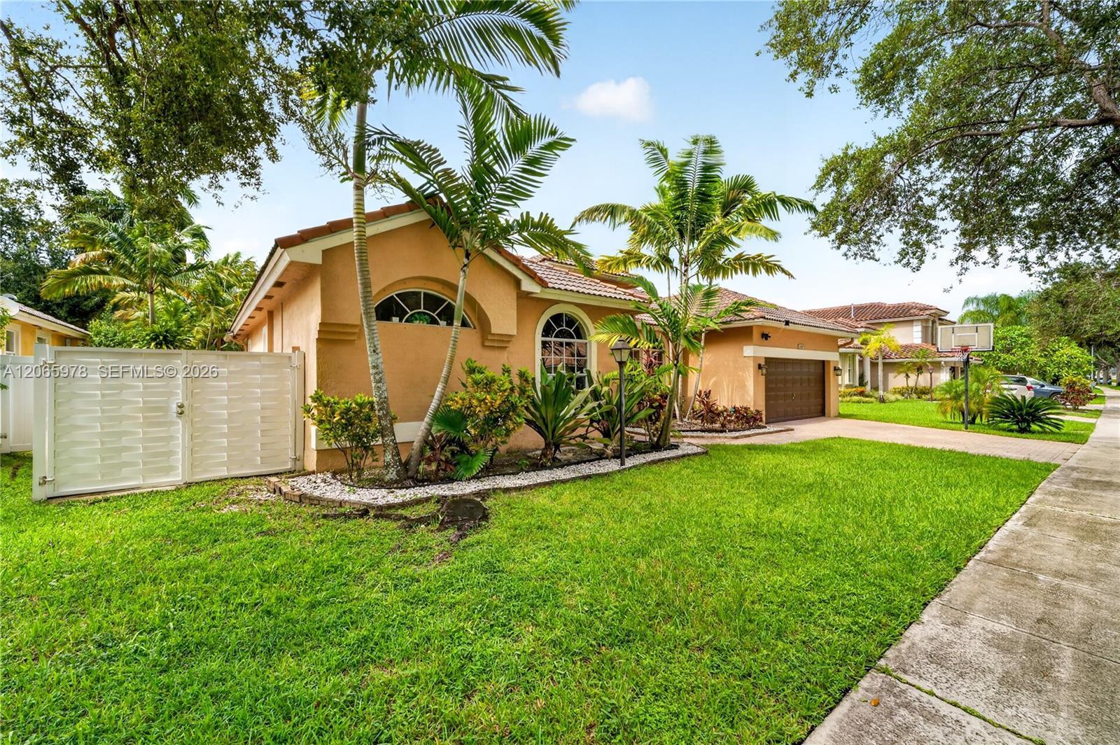 12617 NW 23rd St, Pembroke Pines FL 33028 photo 5