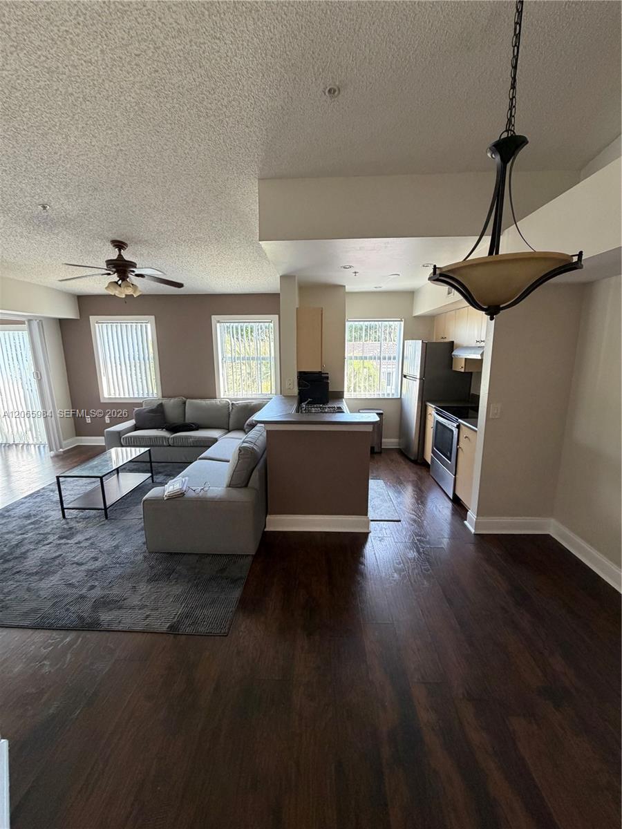 2427 Centergate Dr # 301, Miramar FL 33025 photo 3