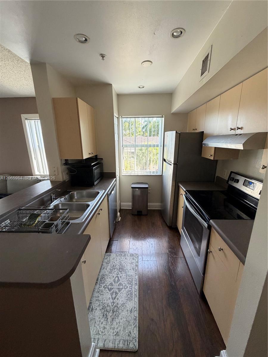 2427 Centergate Dr # 301, Miramar FL 33025 photo 5