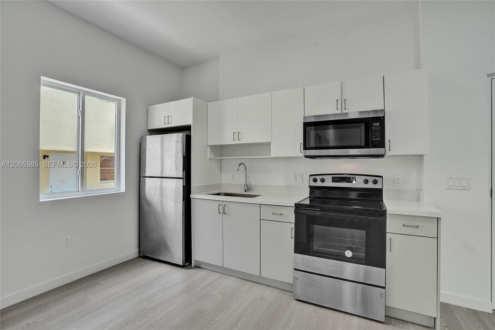 1567 NW 1st St # 14, Miami FL 33125 photo 4