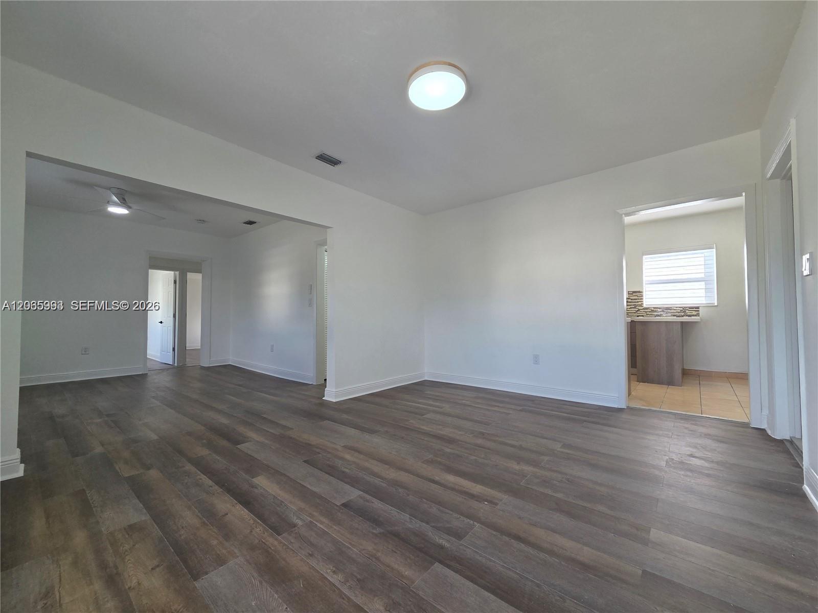 6240 SW 21st St (upstairs) # 6242, Miami FL 33155