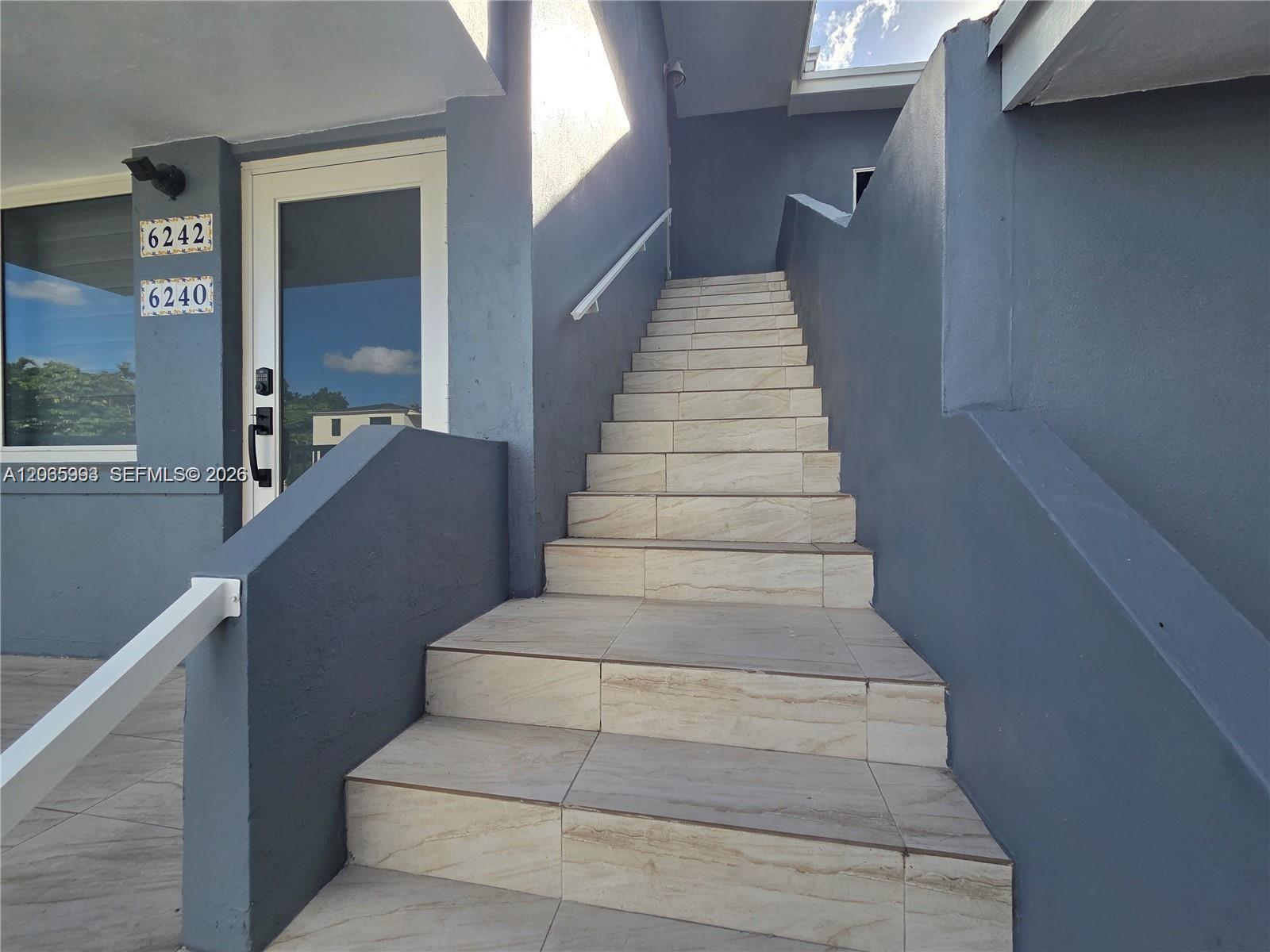6240 SW 21st St (upstairs) # 6242, Miami FL 33155 photo 5