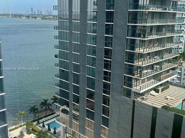 601 NE 23rd St, Miami FL 33137 photo 2