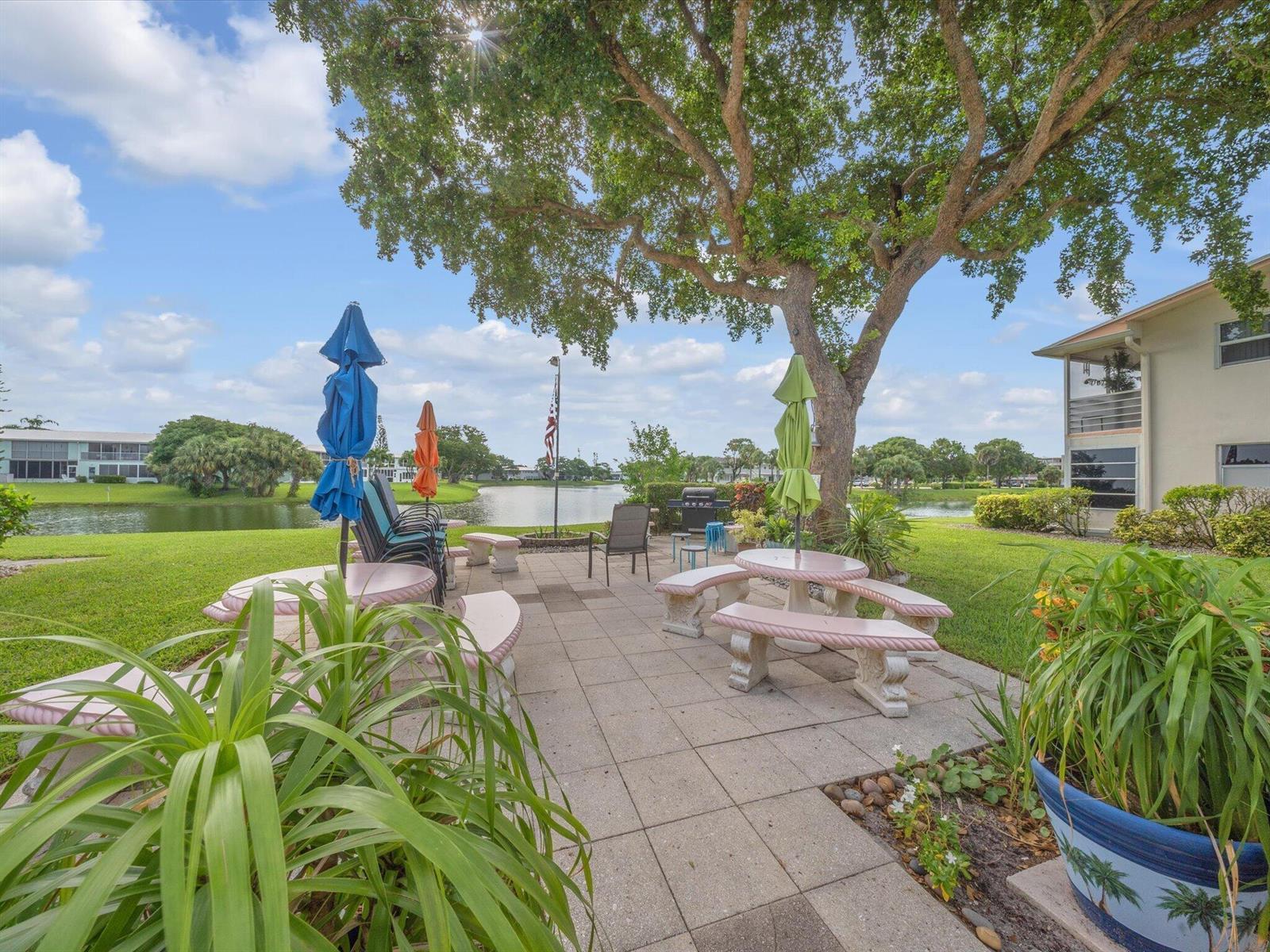 43 BERKSHIRE B, West Palm Beach FL 33417 photo 5