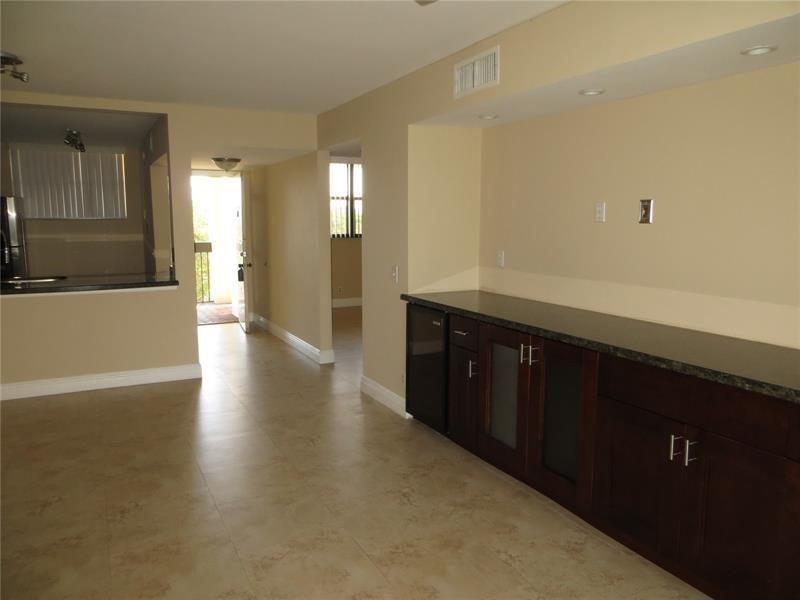 110 Lake Emerald Drive # 409, Oakland Park FL 33309 photo 5