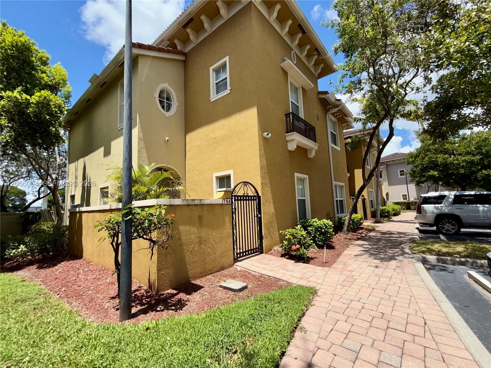 2851 W Prospect Rd # 704, Tamarac FL 33309 photo 5