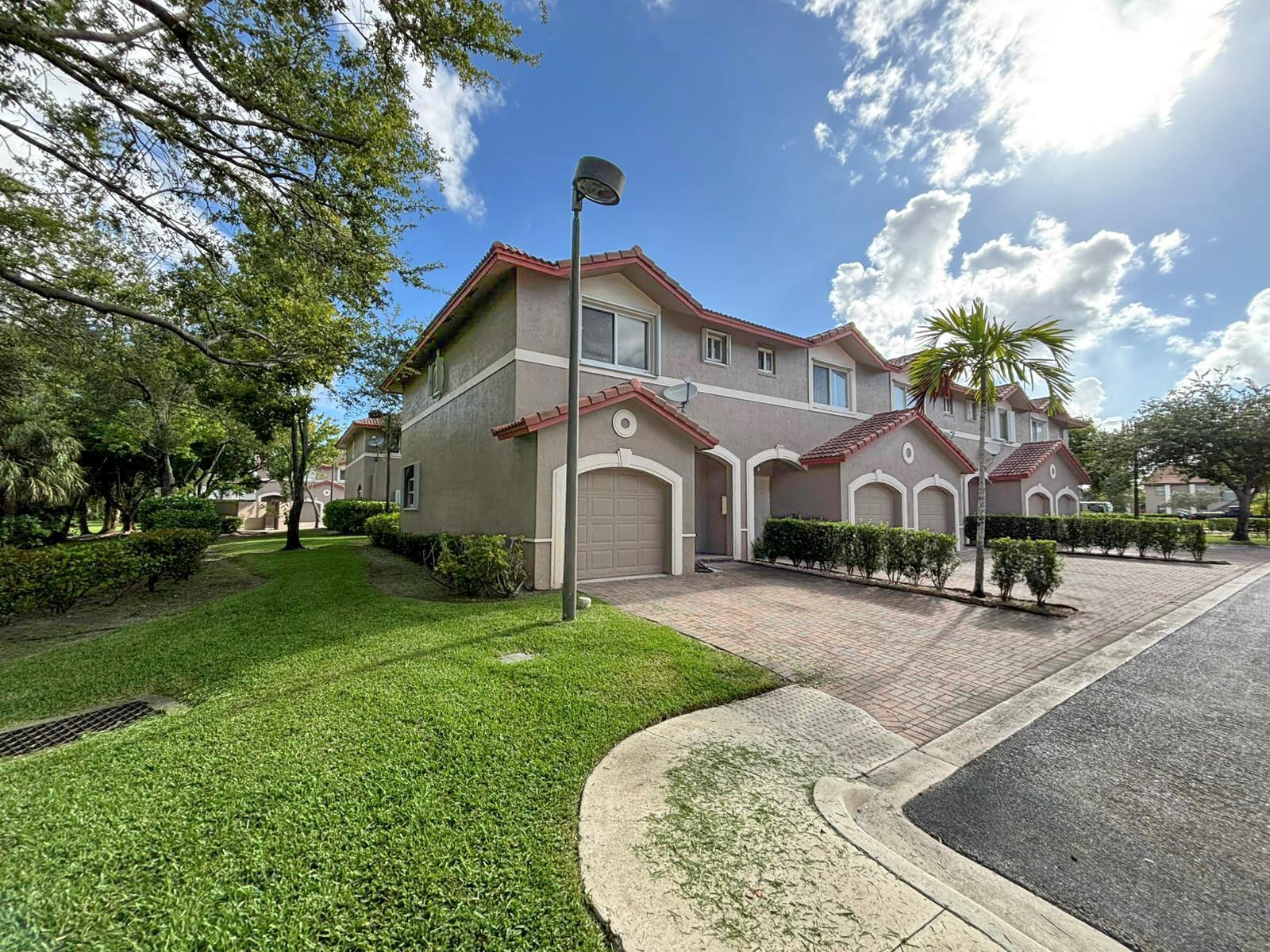 3118 CORAL RIDGE Drive # 3118, Coral Springs FL 33065 photo 2