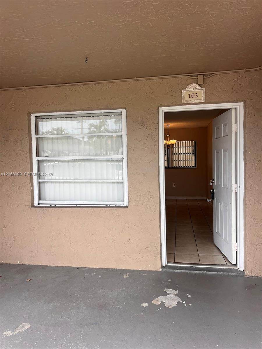 Hialeah, FL 33016 photo 2