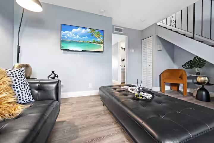 2015 NW 37th Terrace NW # 403, Lauderdale Lakes FL 33311 photo 5
