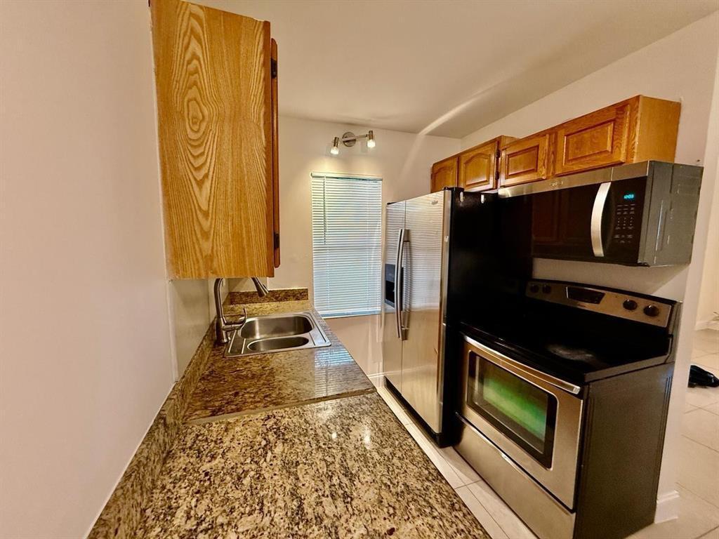 601 NE 29th Drive # 4, Wilton Manors FL 33334
