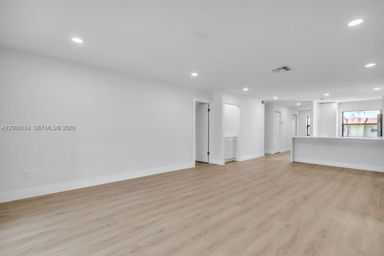 8535 Casa Del Lago # F, Boca Raton FL 33433 photo 3