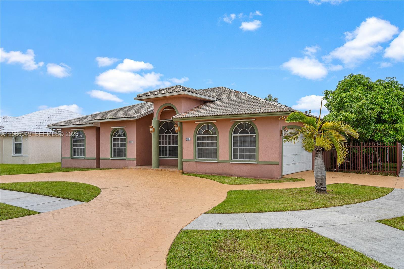 2204 SW 142nd Ct, Miami FL 33175 photo 2