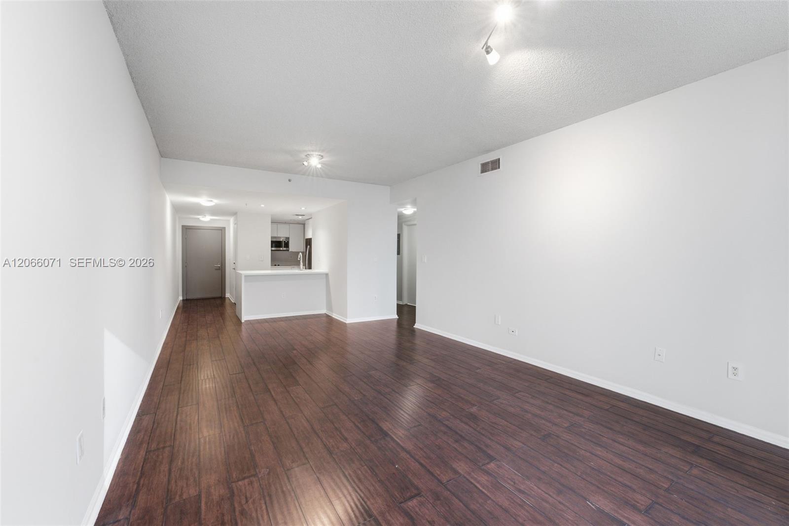 185 SE 14th Ter # 1010, Miami FL 33131 photo 5