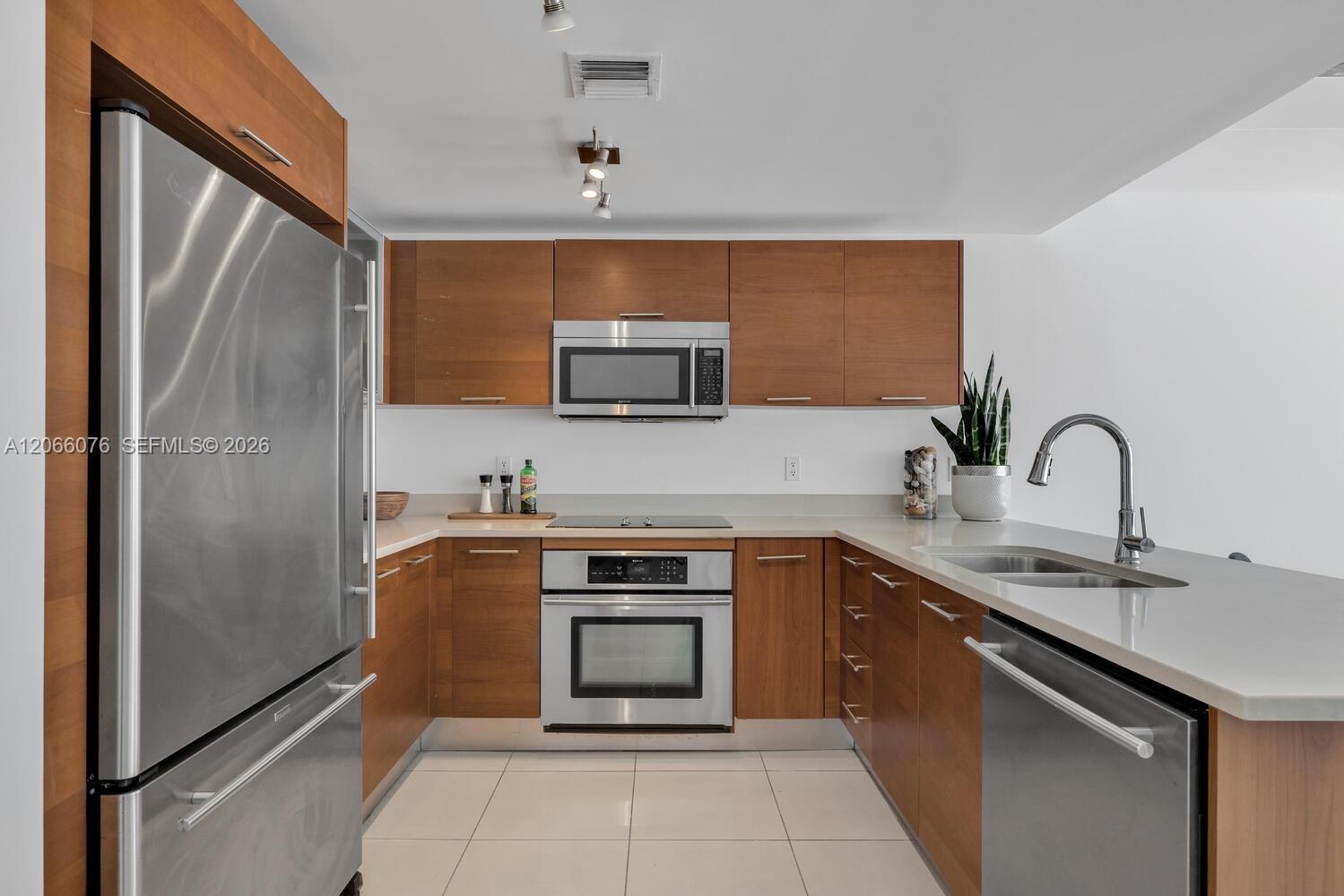 3250 NE 1st Ave # 1119, Miami FL 33137 photo 3